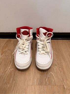 Air Jordan 2 Retro GS White Varsity Red 2010 – Size 6Y